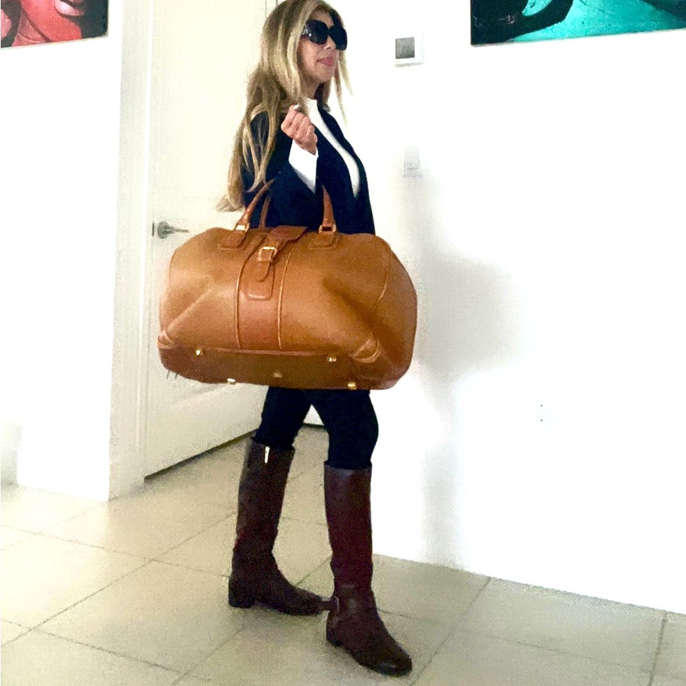 Used , Gucci Vintage very elegant!!for travels!